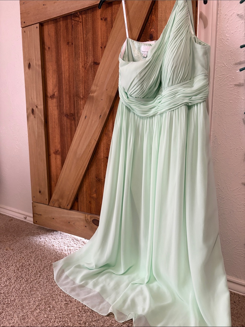 Donna Morgan Mint Green Formal Dress